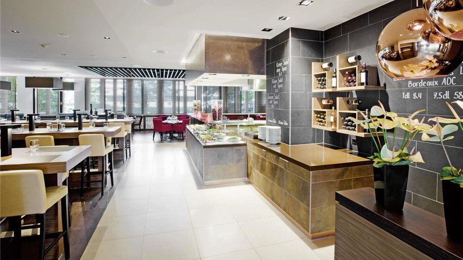 Moevenpick Hotel Zurich-Airport Restaurant