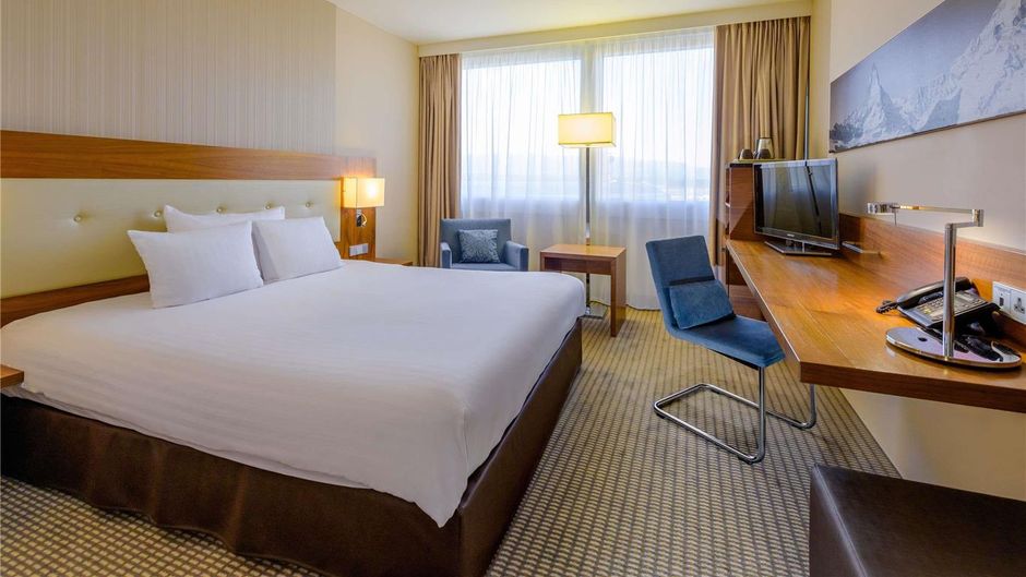 Movenpick Hotel Geneva Room