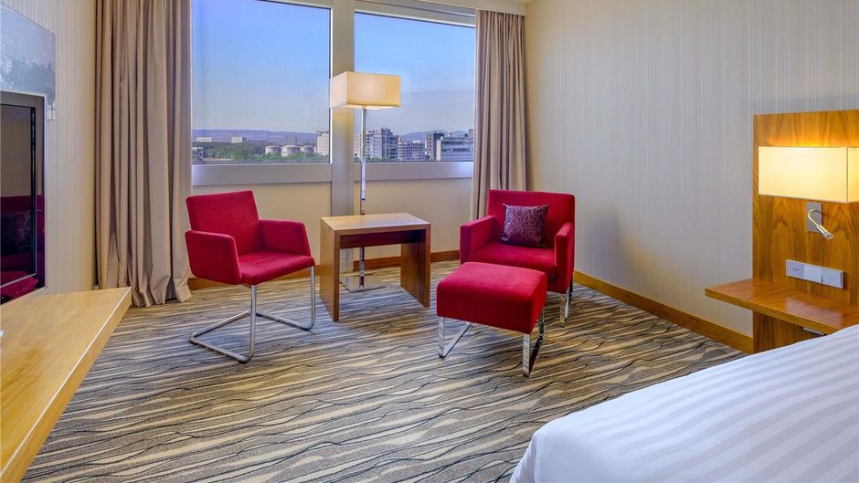 Movenpick Hotel Geneva Room