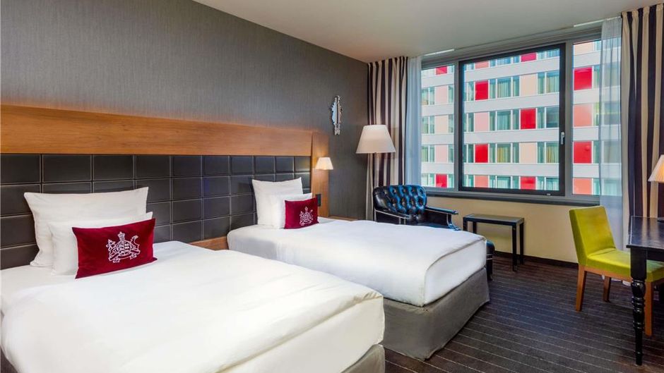 Moevenpick Stuttgart Airport Room