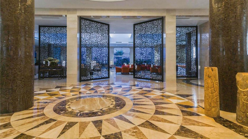 Moevenpick Hotel du Lac Tunis Exterior