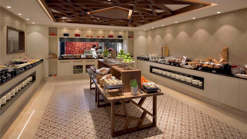 Moevenpick Hotel Istanbul Golden Horn Restaurant