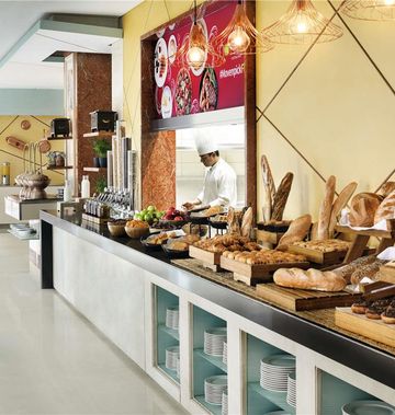 Moevenpick Hotel Jumeirah Lakes Towers