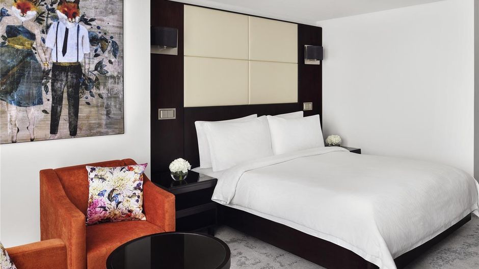 Moevenpick Hotel Jumeirah Lakes Towers Room
