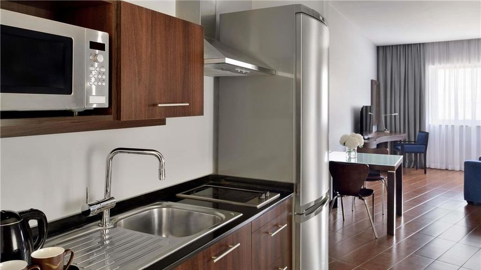 Moevenpick Hotel Apartments Al Mamzar Room