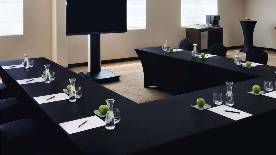Moevenpick Hotel Apartments Al Mamzar Meeting