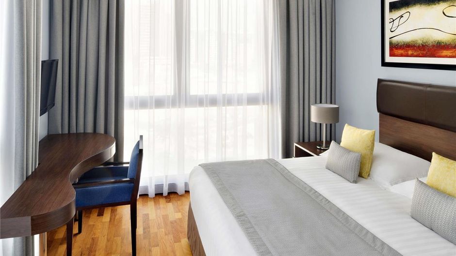 Moevenpick Hotel Apartments Al Mamzar Suite