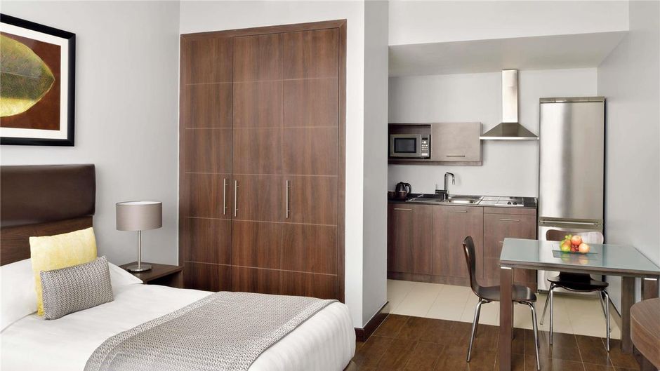 Moevenpick Hotel Apartments Al Mamzar Suite