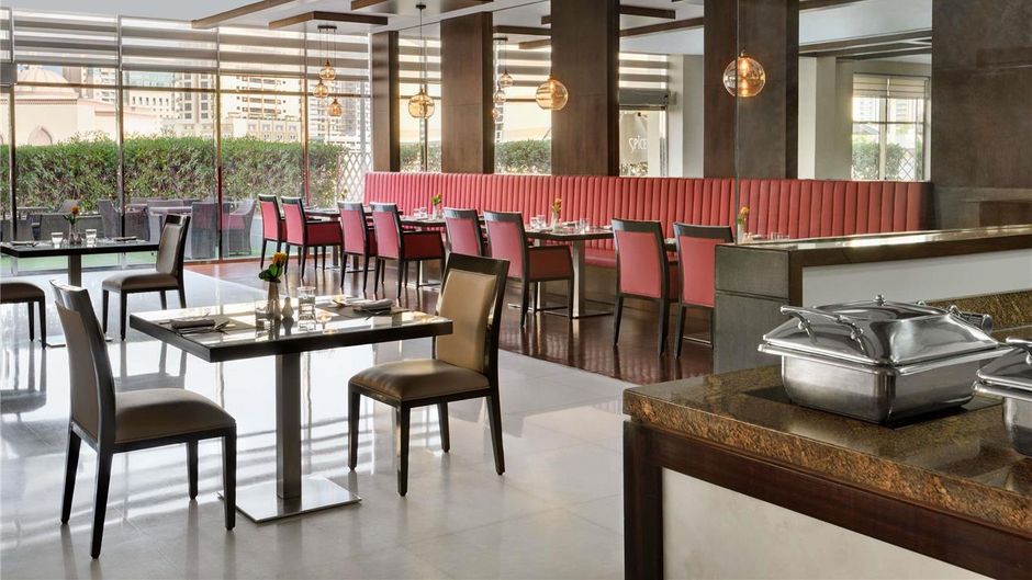 Moevenpick Hotel Apartments Al Mamzar Restaurant