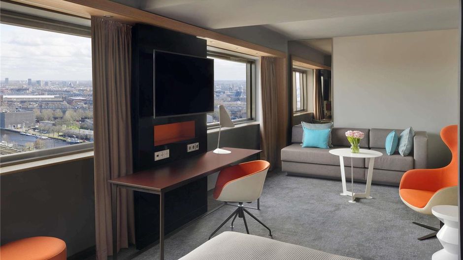 Moevenpick Hotel Amsterdam City Centre Suite