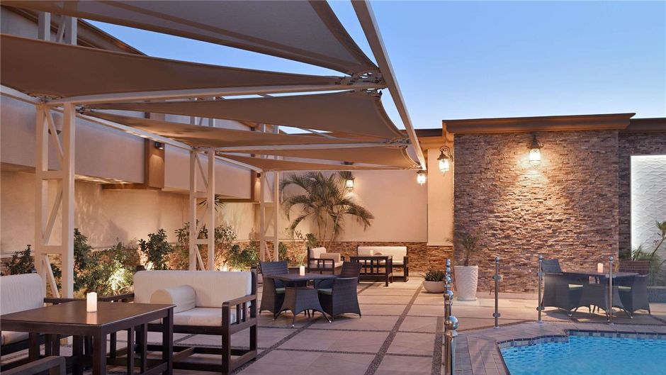 Moevenpick Hotel City Star Jeddah Pool