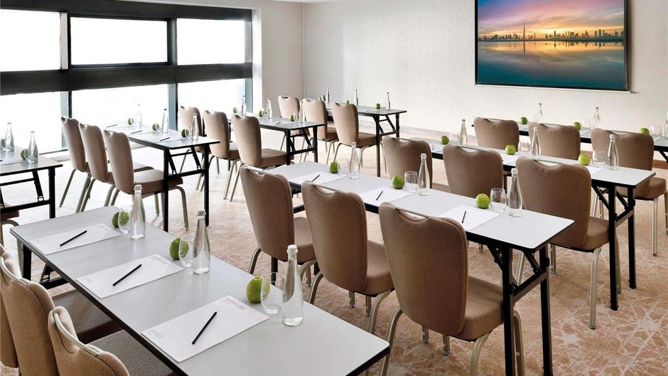 Moevenpick Hotel Apartments Downtown Meeting
