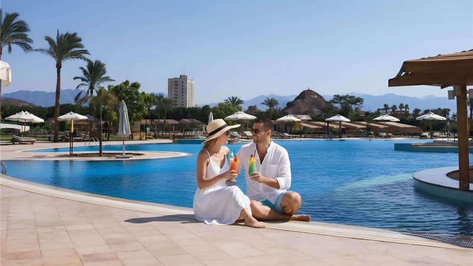 Moevenpick Resort Taba Pool