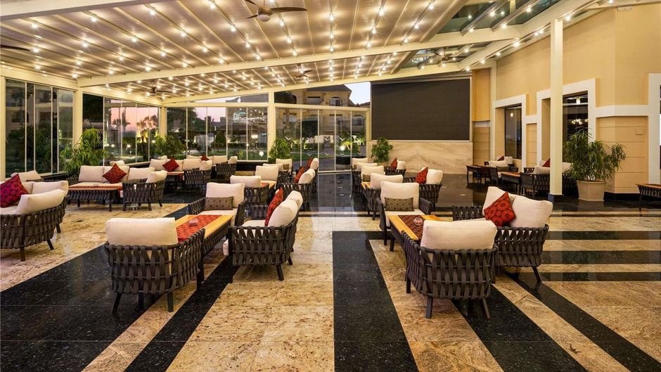 Moevenpick Hotel Casino Cairo-Media City Restaurant