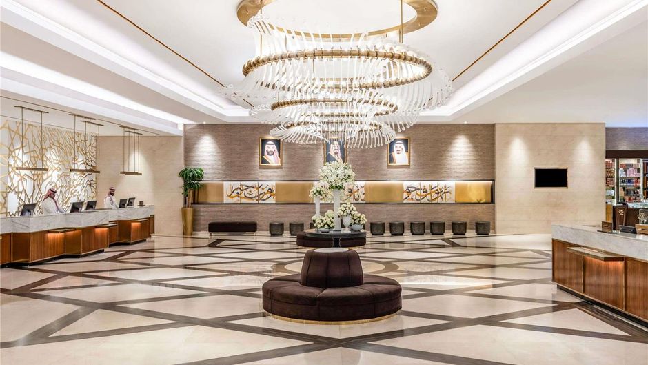 Moevenpick Hotel & Residence Hajar Tower Exterior