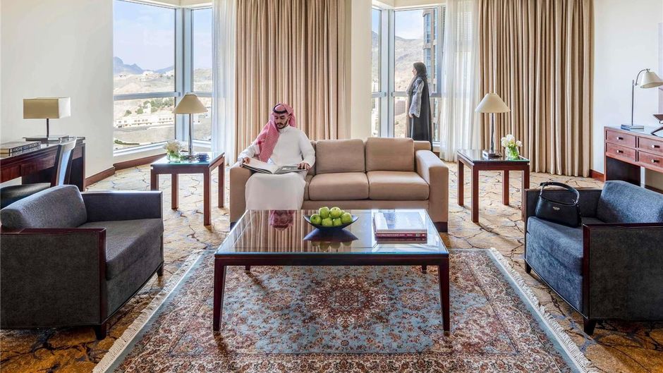 Moevenpick Hotel & Residence Hajar Tower Suite