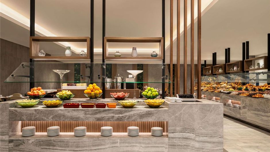 Moevenpick Hotel & Residence Hajar Tower Restaurant