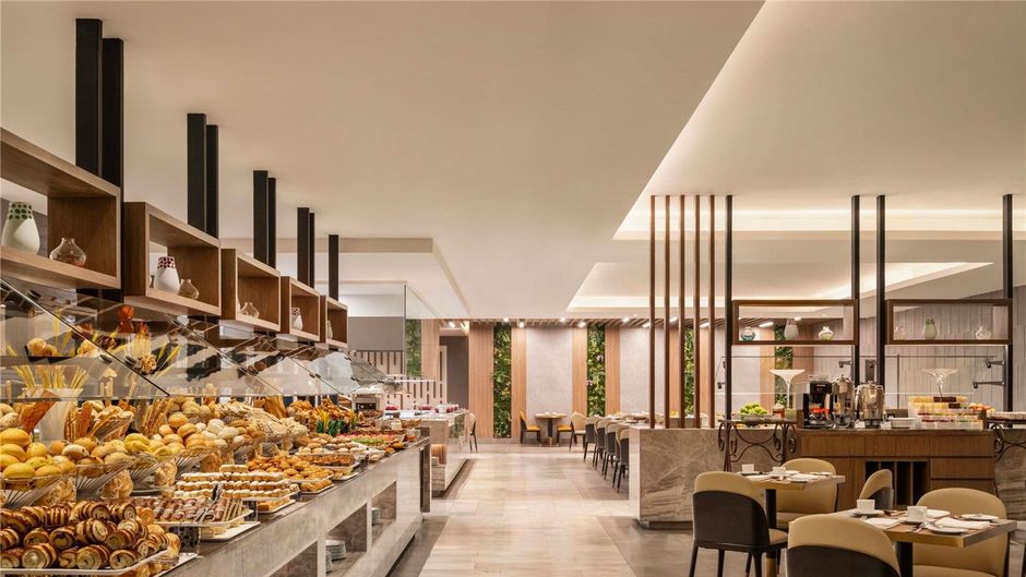 Moevenpick Hotel & Residence Hajar Tower Restaurant