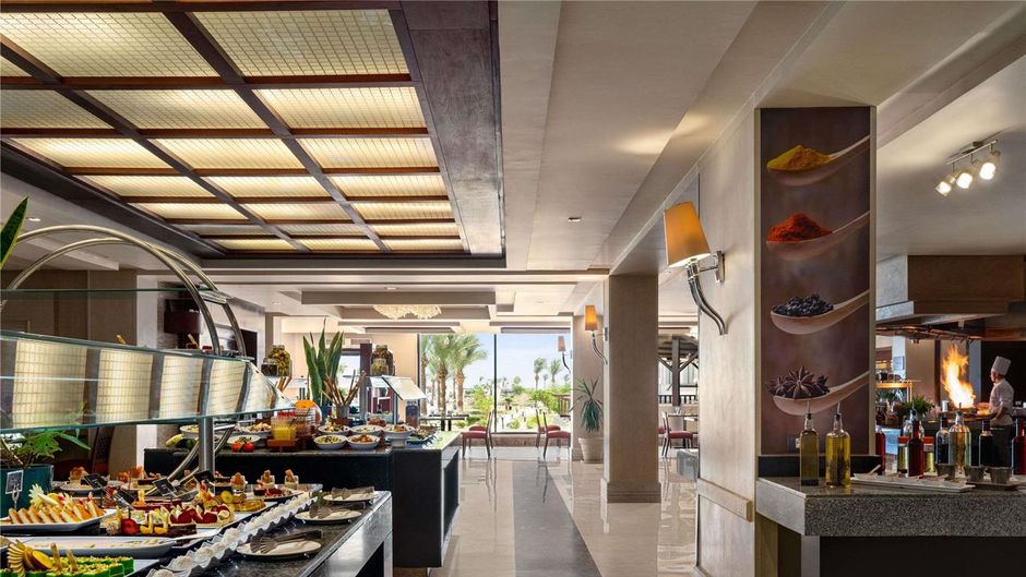 Moevenpick Resort Soma Bay Restaurant