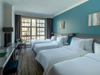 Anwar Al Madinah Moevenpick Hotel