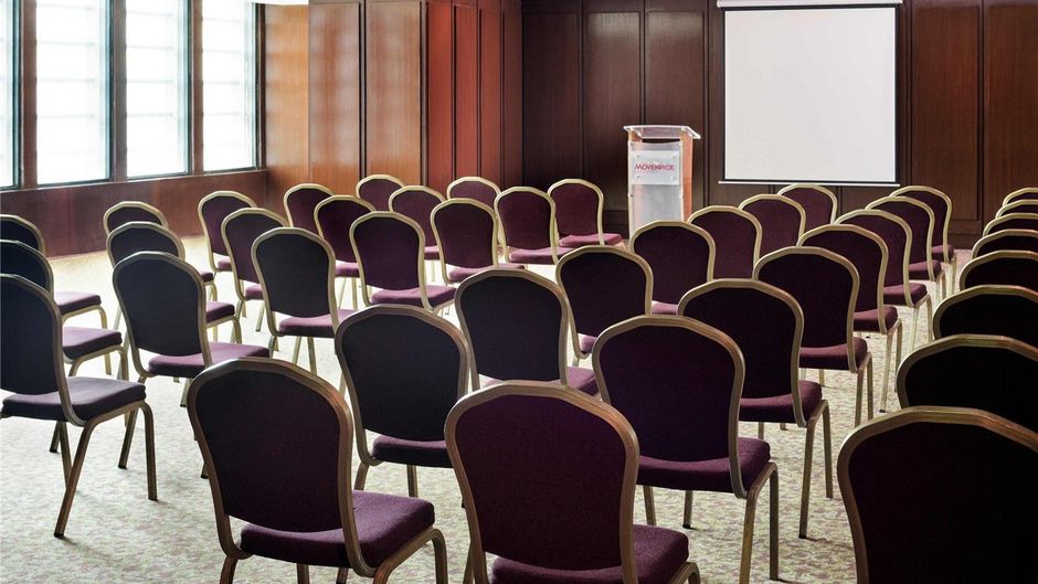 Moevenpick Hotel Karachi Meeting