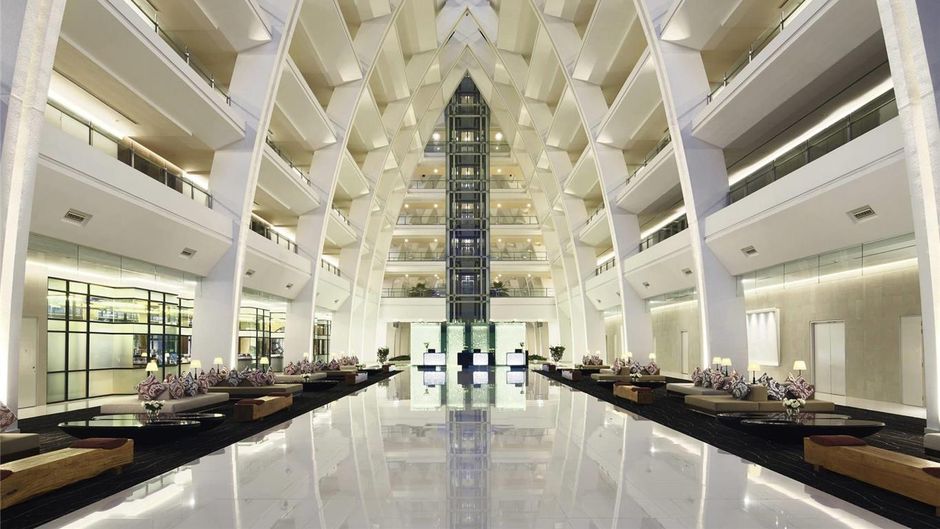 Moevenpick Hotel & Convention Ctr KLIA Exterior
