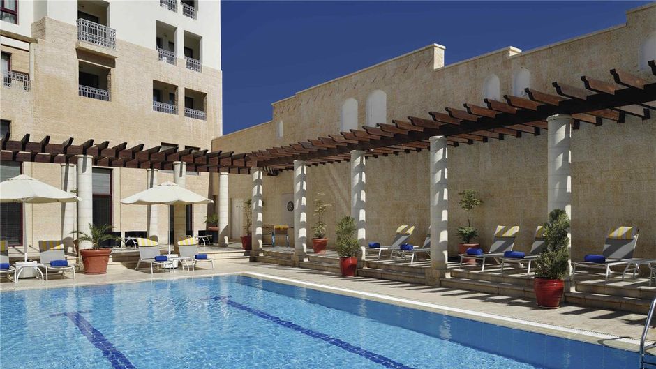 Moevenpick Resort Petra Pool