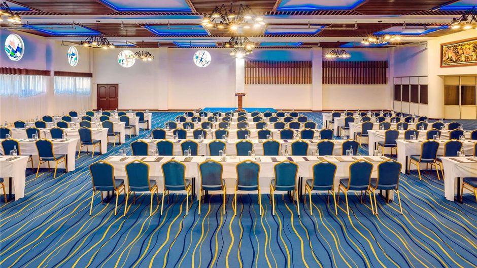 Moevenpick Hotel & Residences Nairobi Meeting