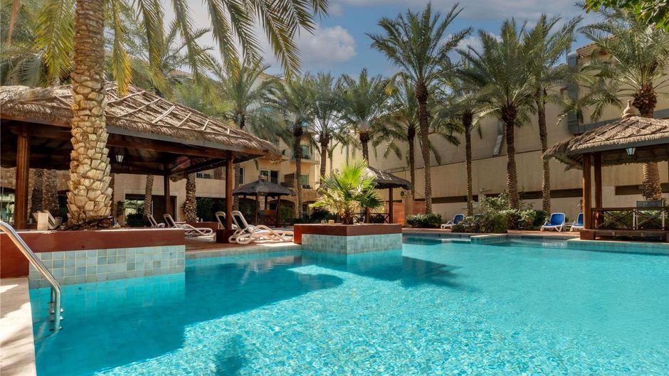 Moevenpick Hotel & Resort  Al Bida'a Pool
