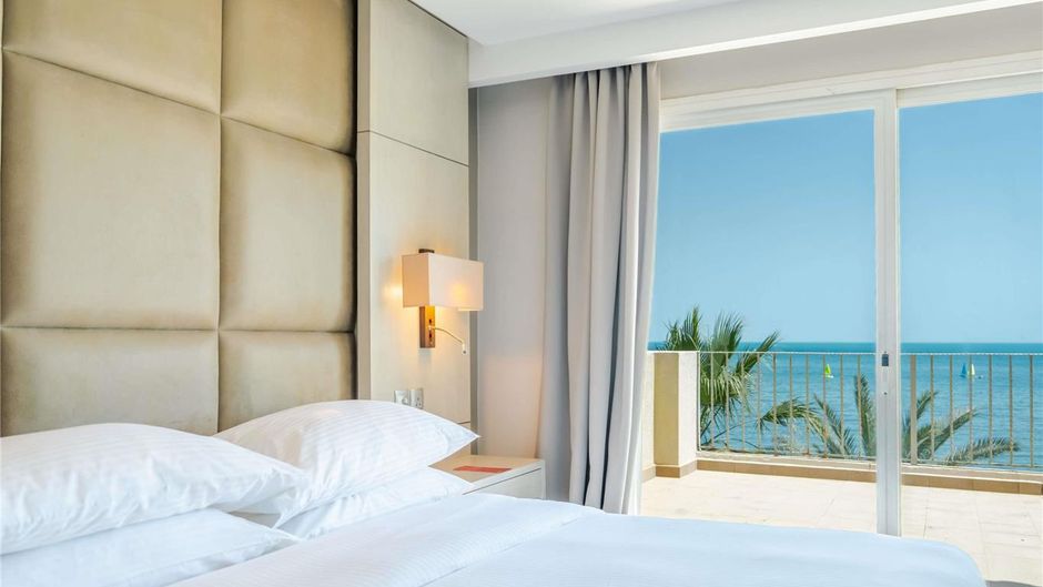 Moevenpick Hotel & Resort  Al Bida'a Suite