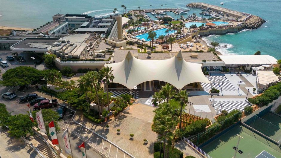 Moevenpick Hotel Beirut Exterior