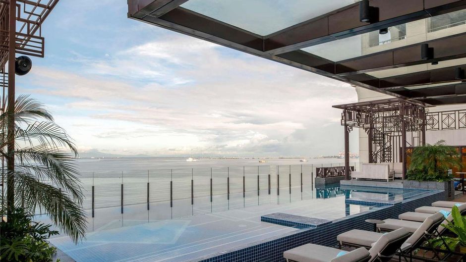 Admiral Hotel Manila - MGallery Pool