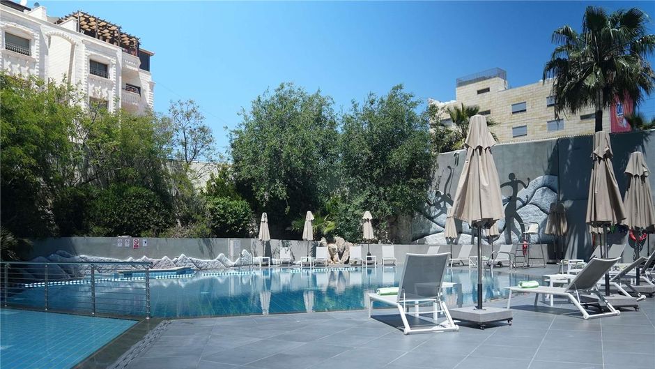 Moevenpick Hotel Amman Pool