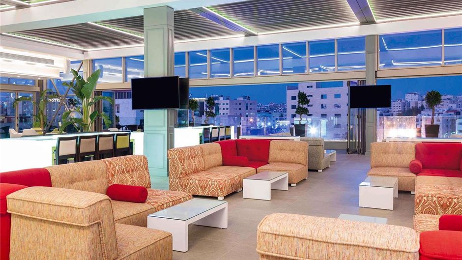 Moevenpick Hotel Amman Exterior