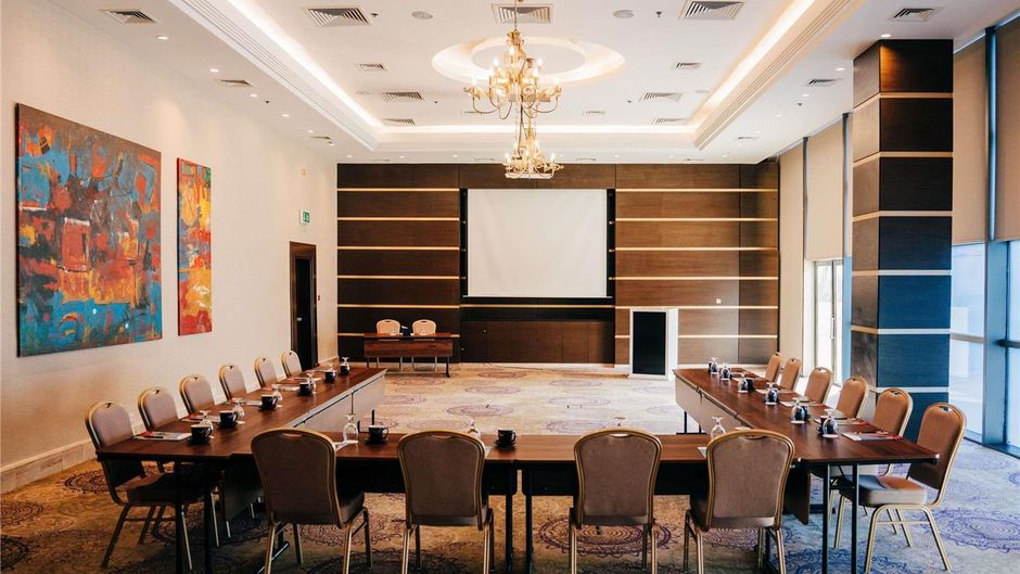 Moevenpick Hotel Amman Meeting