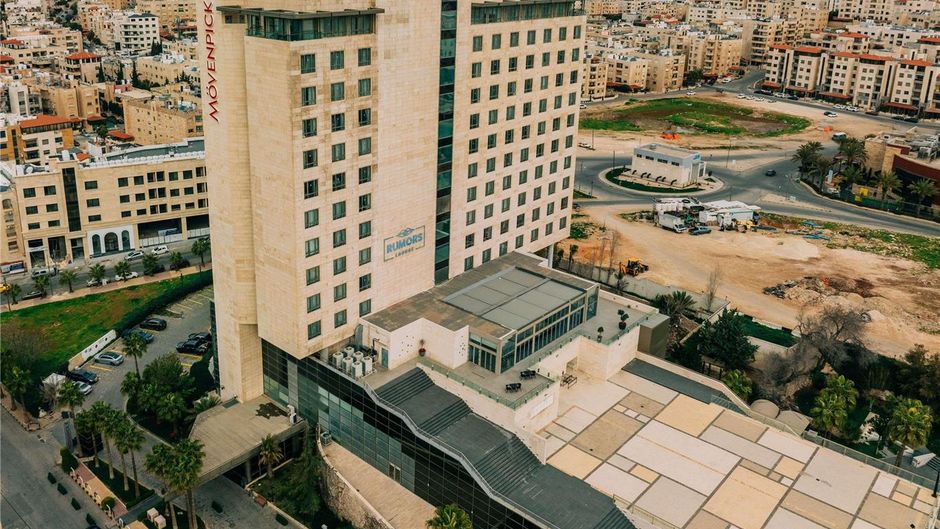 Moevenpick Hotel Amman Exterior