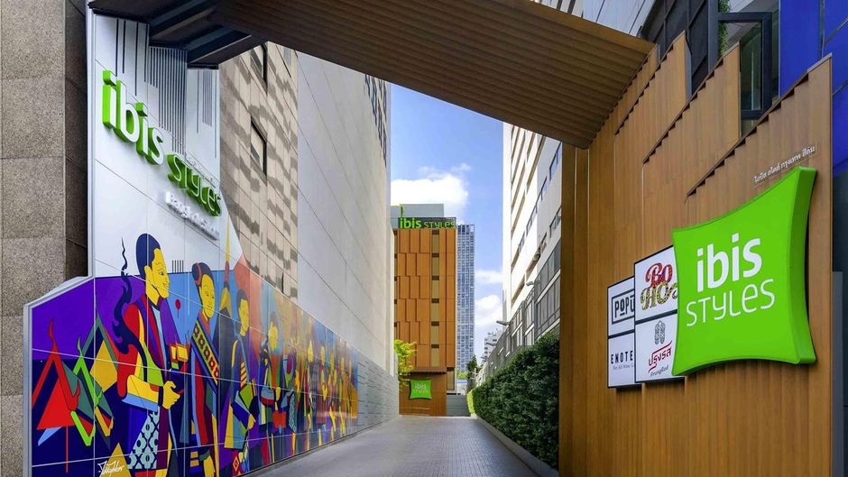 Ibis Styles Bangkok Silom Exterior