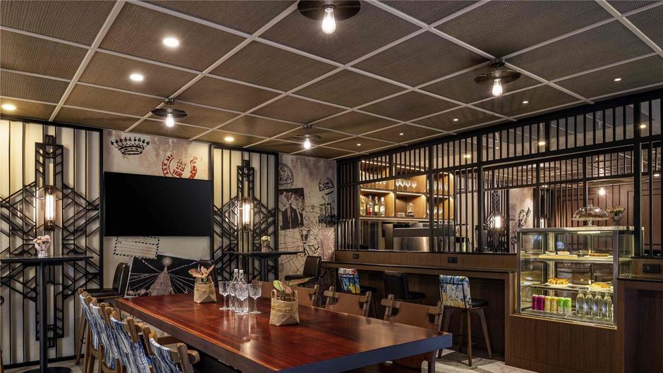 Ibis Styles Bangkok Silom Exterior