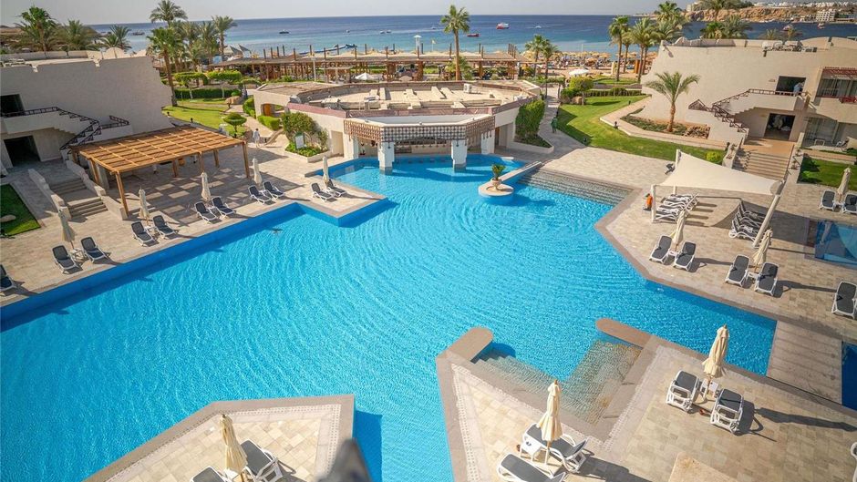 Naama Bay Promenade Beach Resort Pool