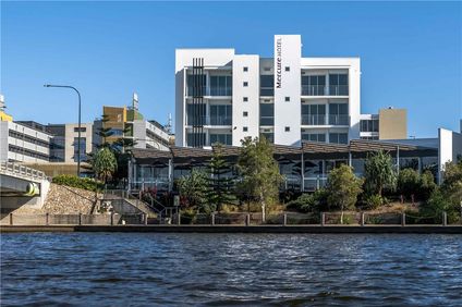 Mercure Sunshine Coast Kawana Waters