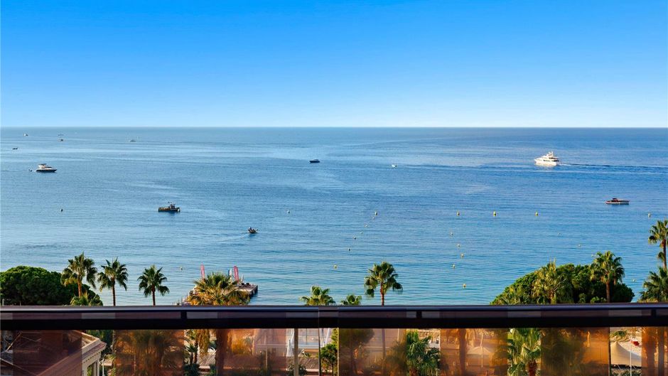 Mondrian Cannes Exterior