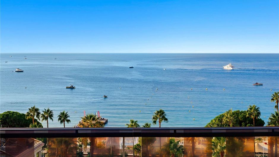 Mondrian Cannes Exterior
