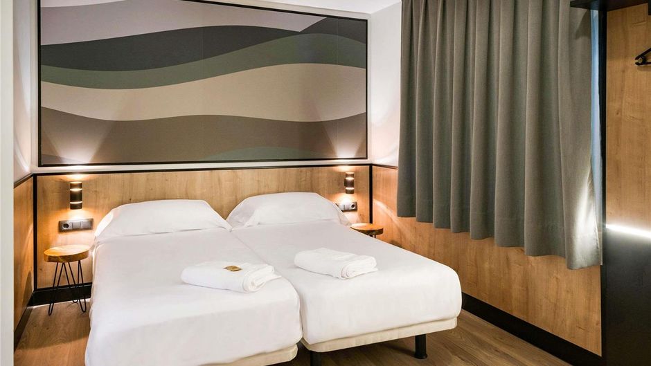 Ibis Styles Figueres Hotel Ronda Room