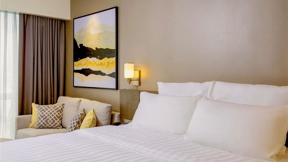 Novotel Suites Manila At Acqua Room