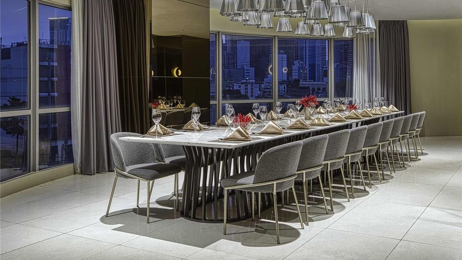 Novotel Suites Manila At Acqua Restaurant