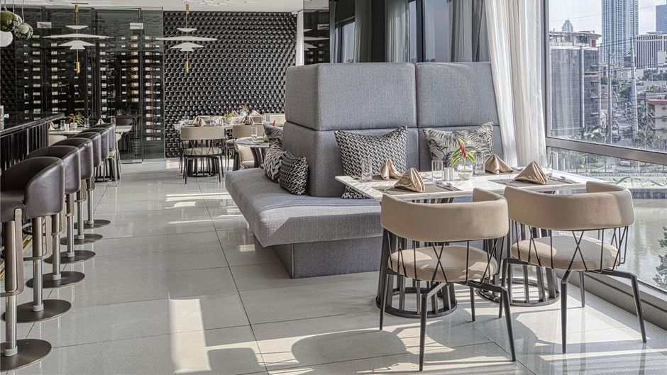 Novotel Suites Manila At Acqua Restaurant