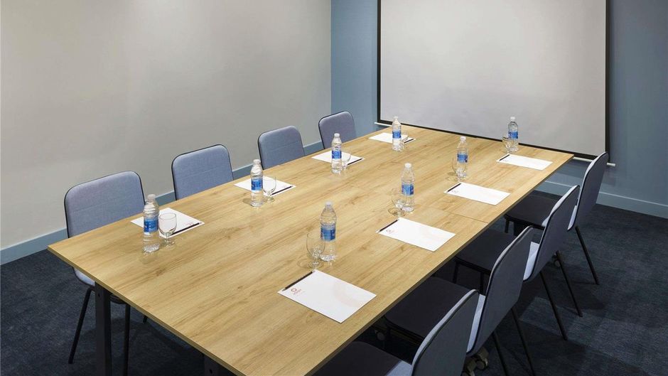 Adagio Jeddah City Center Meeting