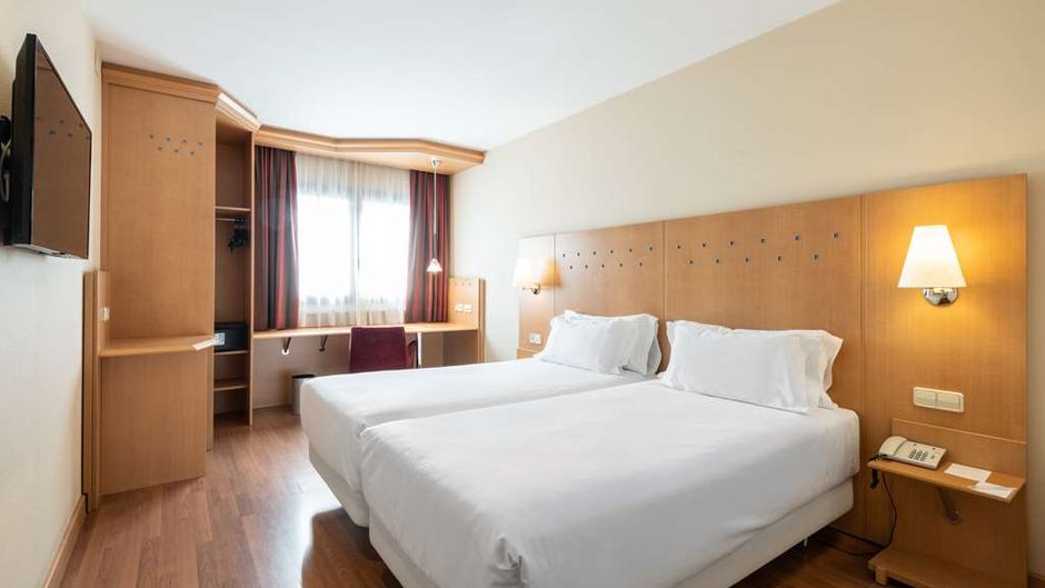 Catalonia La Maquinista Room