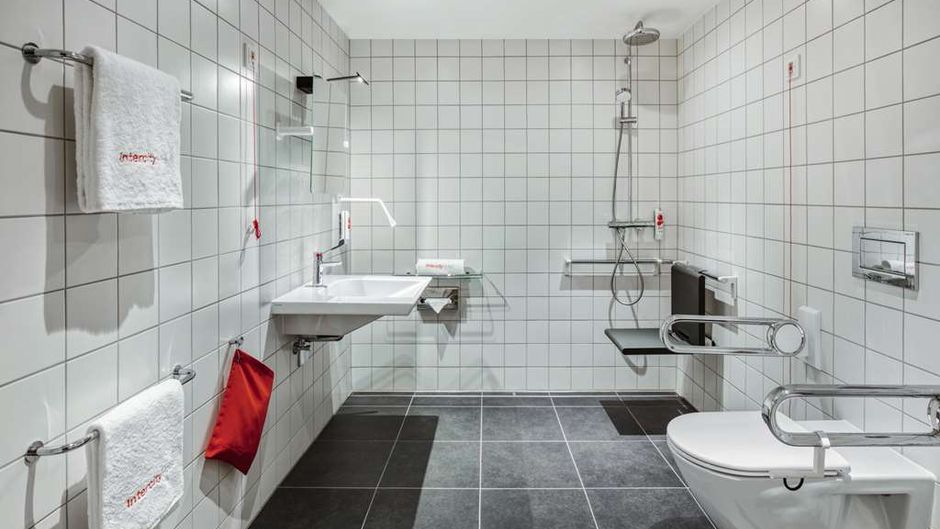 IntercityHotel Saarbrucken Room