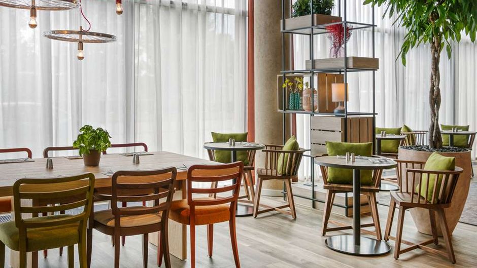 IntercityHotel Saarbrucken Restaurant